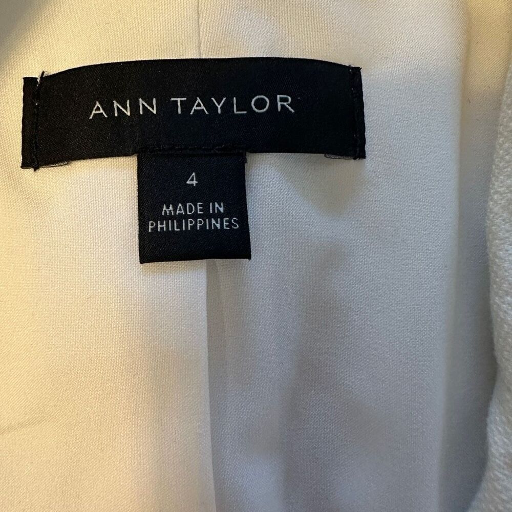 Ann Taylor white linen dress suit- size 4 - Picture 10 of 15
